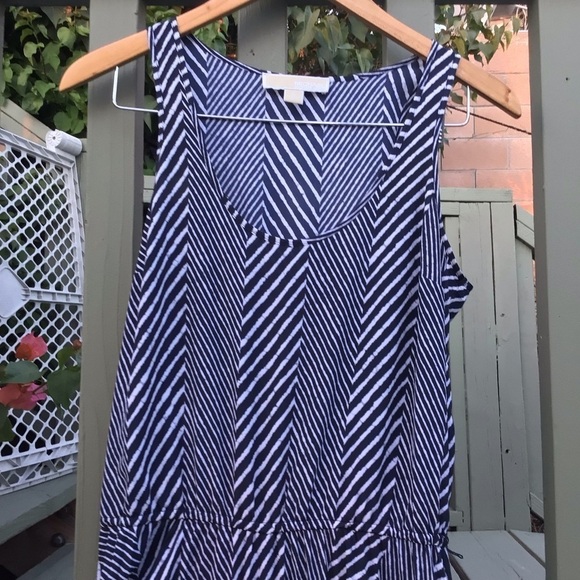 Michael Kors Womens Maxi Chevron Dress Small Blue White Striped Sleevless - Picture 9 of 9